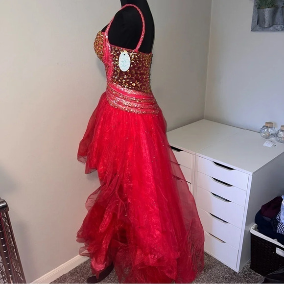 Sherri Hill 21168 Dress Size 6 - Picture 2 of 12